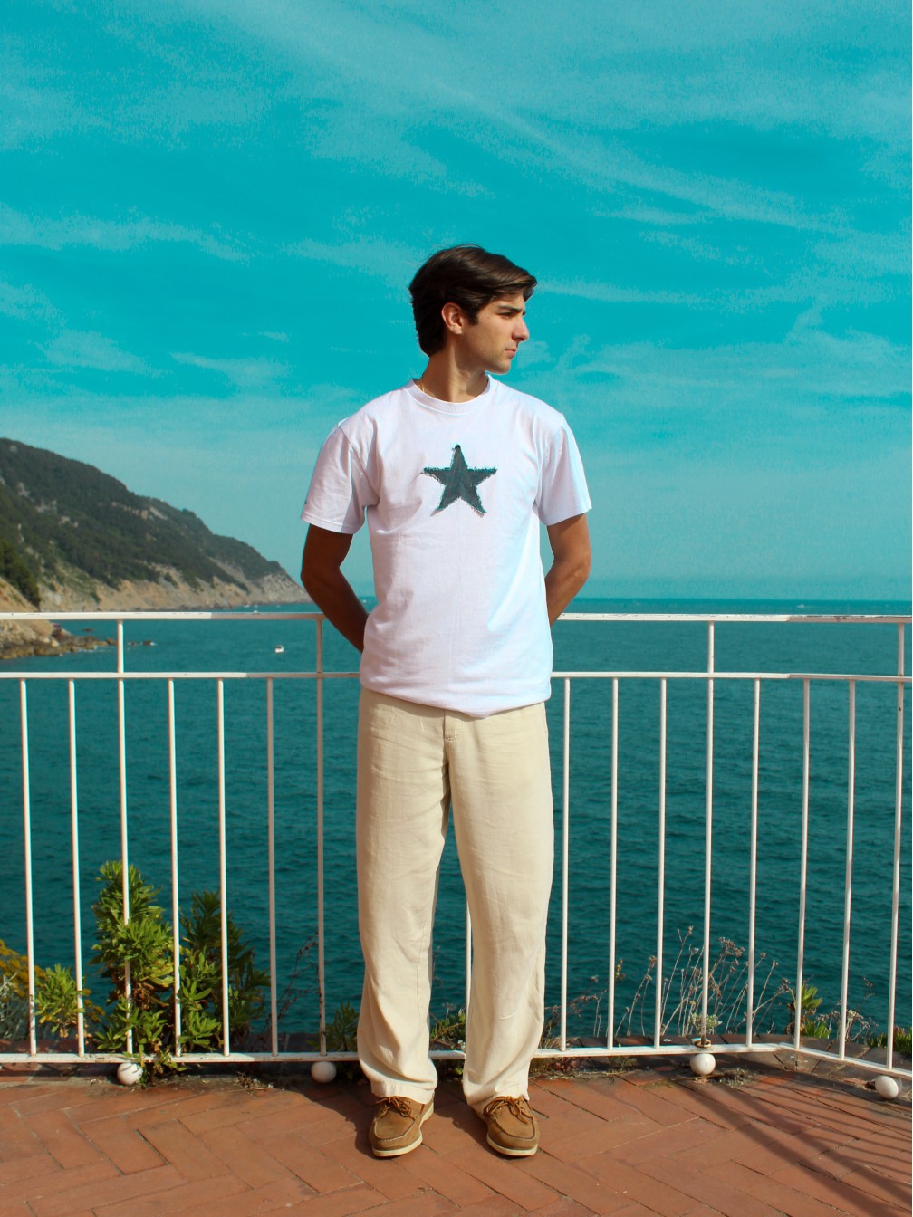 STAR TEE