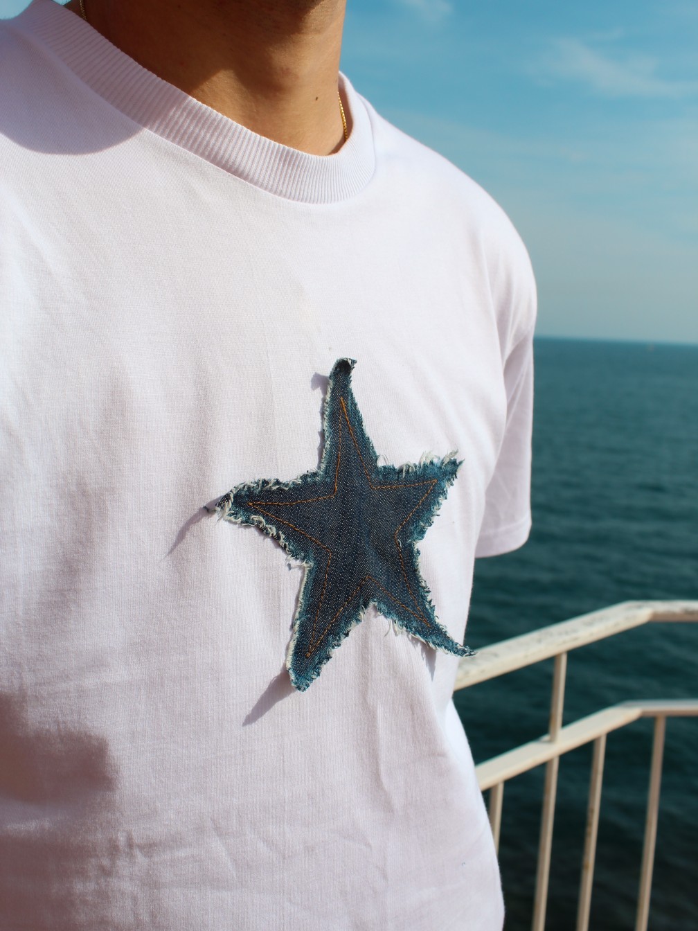 STAR TEE